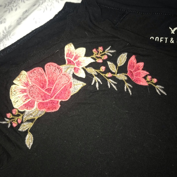 Embroidered cold shoulder tee - Picture 2 of 2